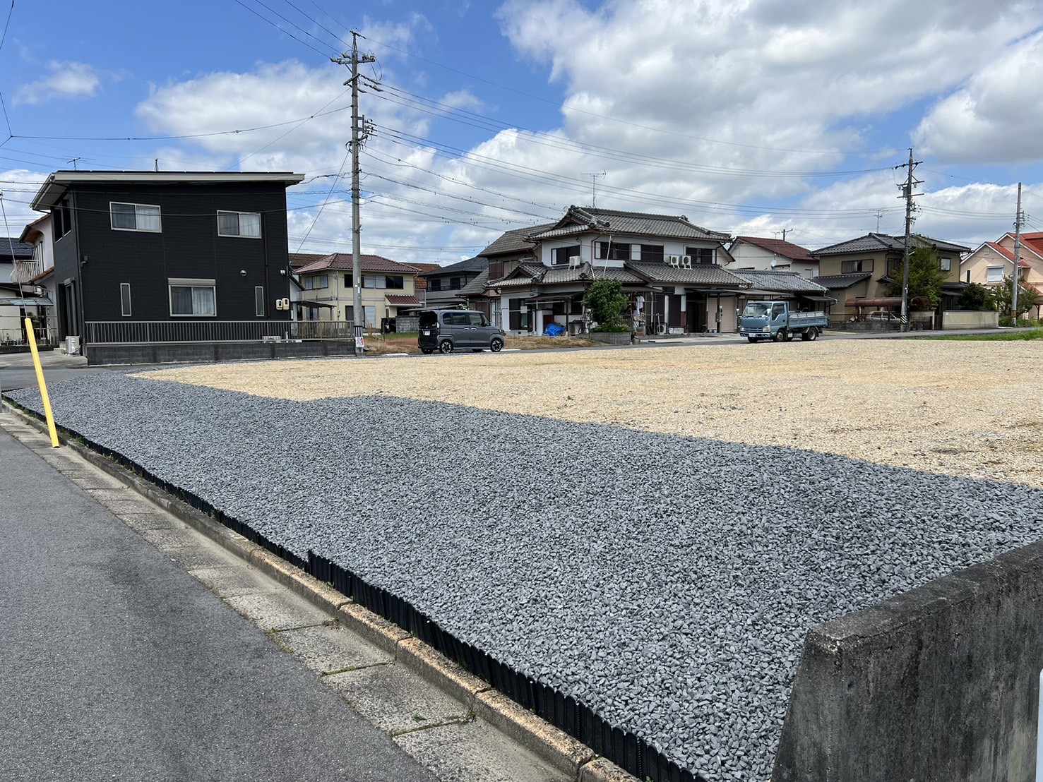 砕石敷き込み